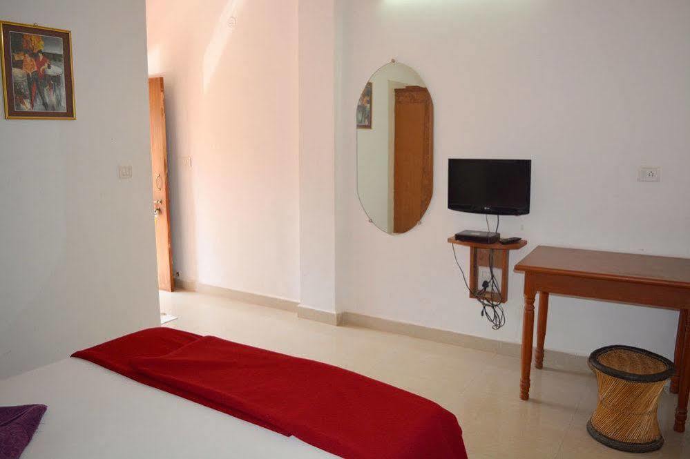 Fabexpress Stargaze Beach Anjuna Exterior foto
